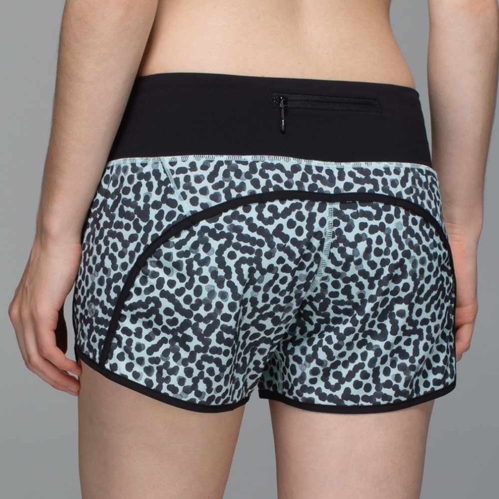 Lululemon Run Times Short 4-way Stretch Ace Spot Tranquil Blue Black Size 6